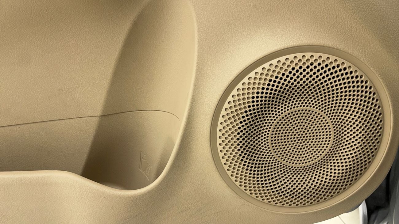 تويوتا يارس SE 1.5 | بدون دفعة مقدمة | اختبار القيادة في المنزل