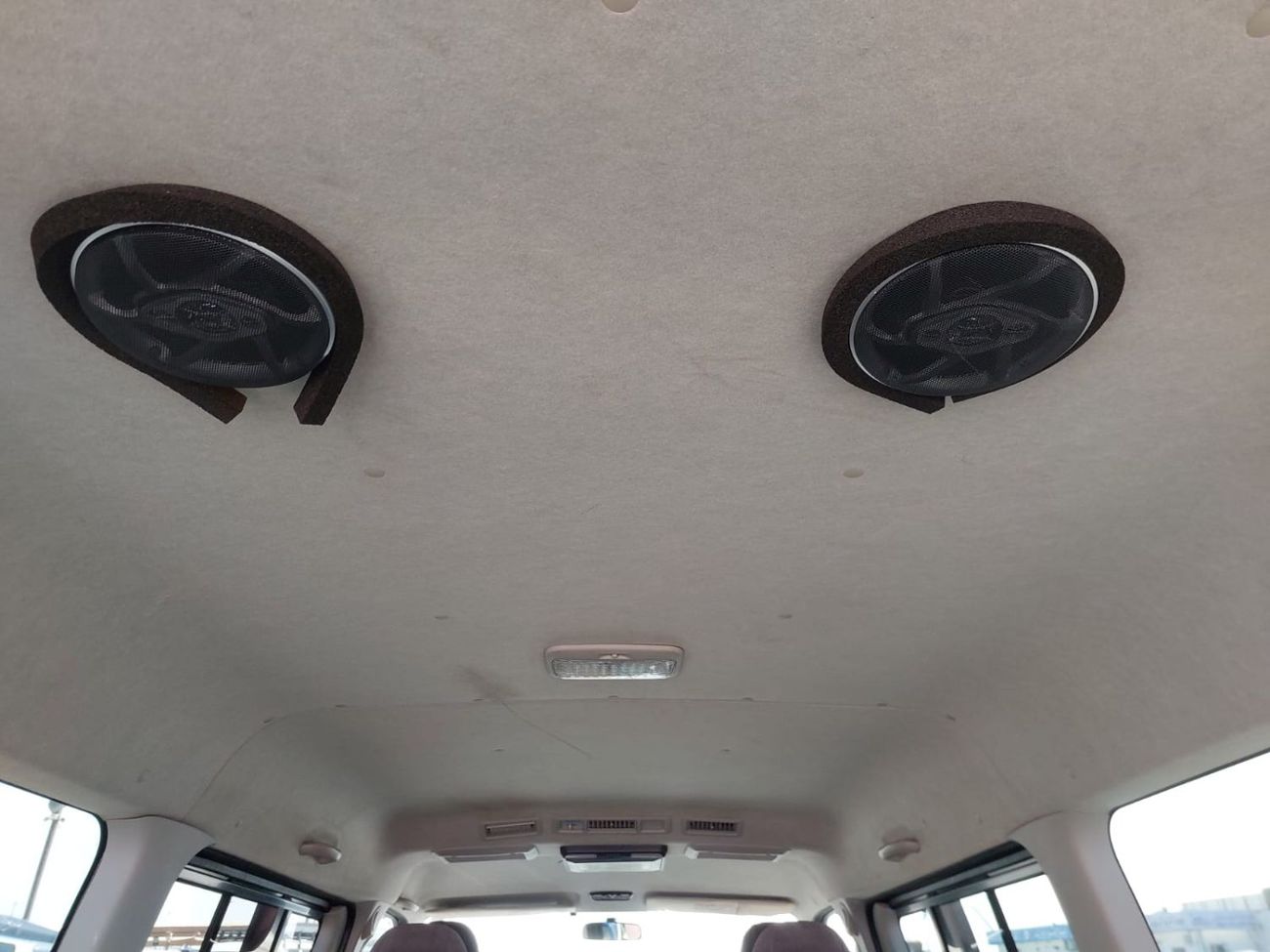 Toyota Hiace TOYOTA HIACE VAN RHD 2008 MODEL 2.7 L PETROL AUTOMATIC(PM00998)