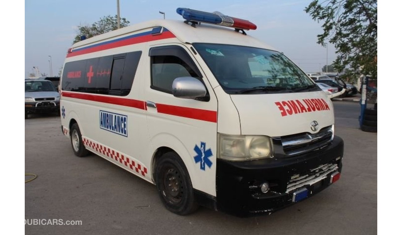 تويوتا هاياس TOYOTA HIACE AMBULANCE RHD 2005 MODEL