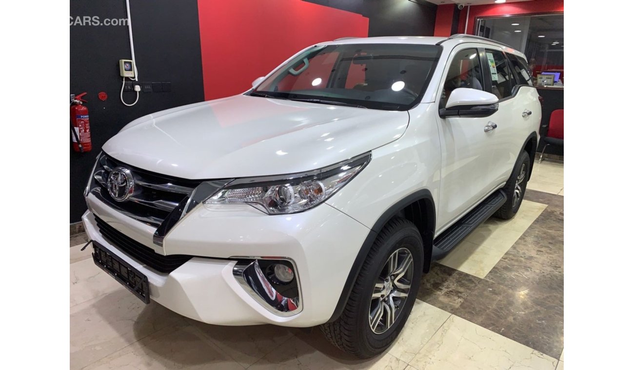 Toyota Fortuner V4 MY2020 WITH REAR SCREENS  ( WARRANTY / SERVICES )