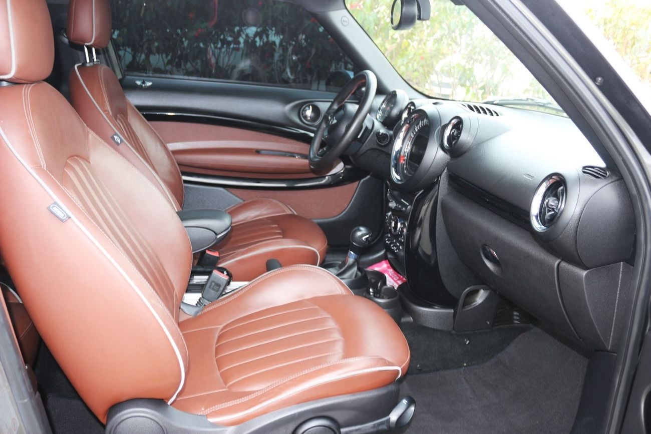 Mini Clubman S 1.6L 2013 MINI Clubman John Cooper Works - GCC Specs AWD Full options