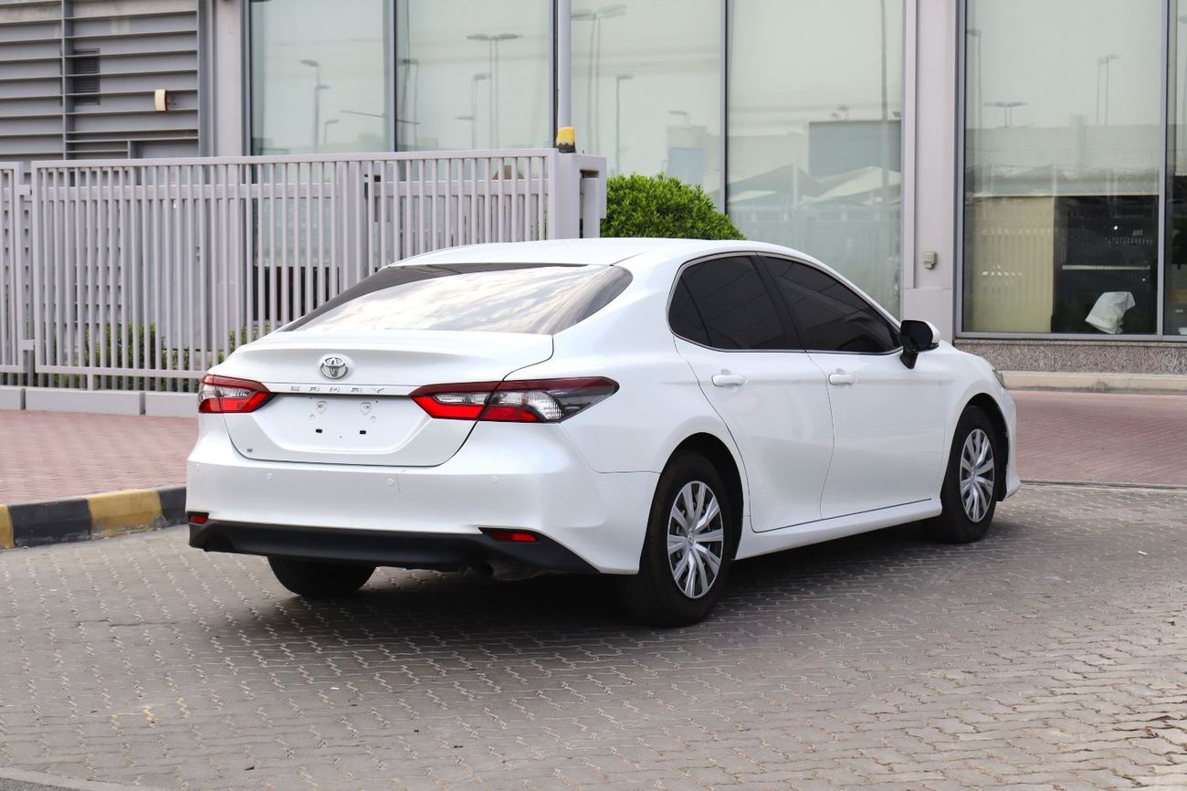 Toyota Camry S 2.5L (181 HP)