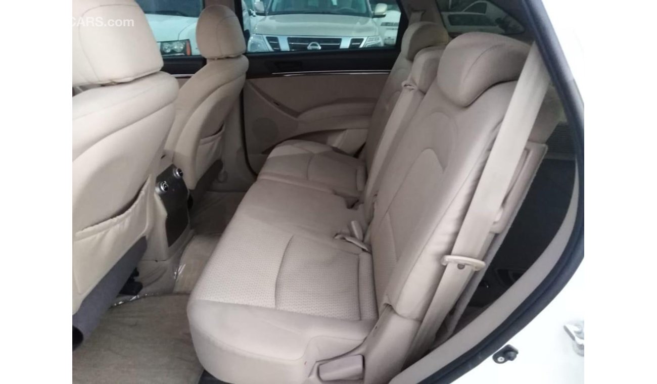 Hyundai Veracruz 2011 full automatic g cc accident free