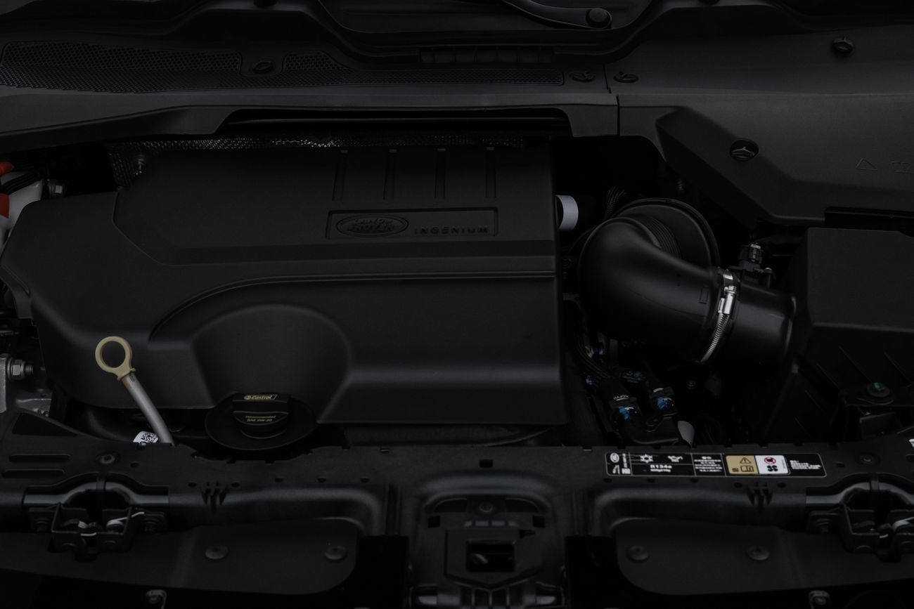 Land Rover Range Rover Evoque Range Rover | 3,721 P.M | 0% Downpayment | EVOQUE SE P250 R DYNAMIC!