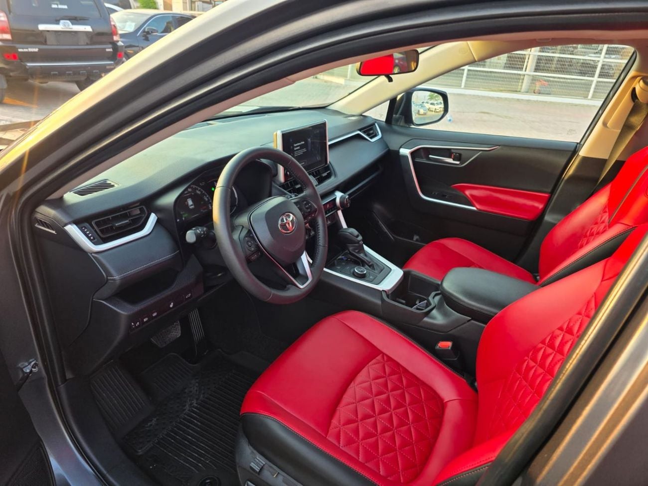 Toyota RAV4 XLE HEV 2025 Model hybrid engine Sunroof , Push button , leather seats and low mileage 6519 onlye