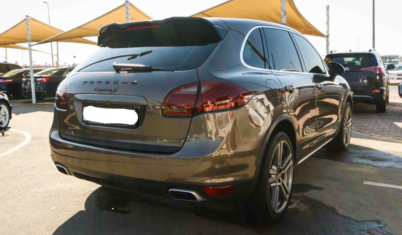 Porsche Cayenne S