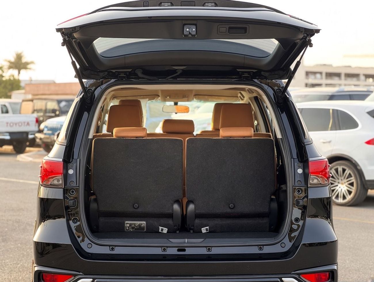 تويوتا فورتونر - EXPORT ONLY - TOYOTA FORTUNER 2.7L G