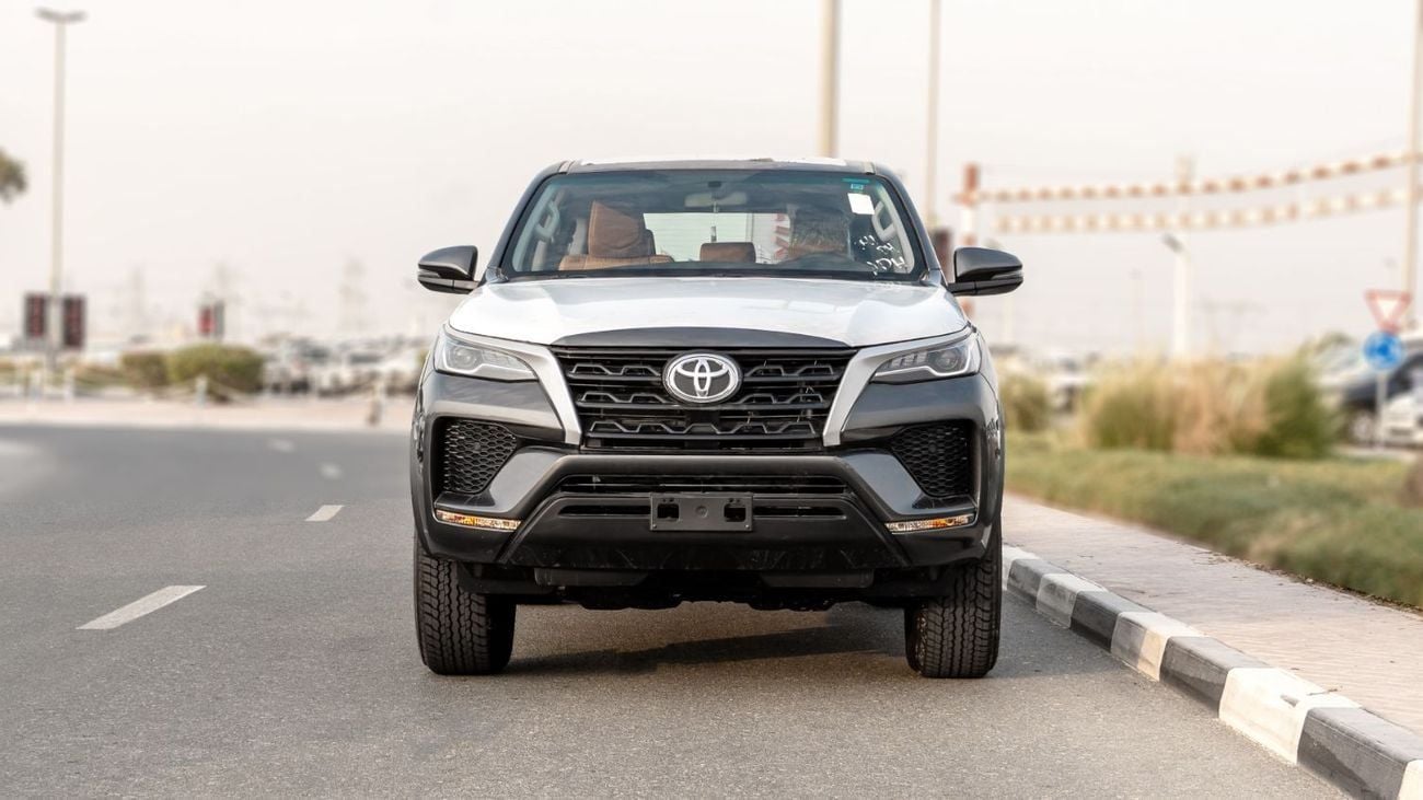 تويوتا فورتونر EXR 2026 Totota Fortuner GX 2.7L AT Petrol (Gray-Tan) RWD