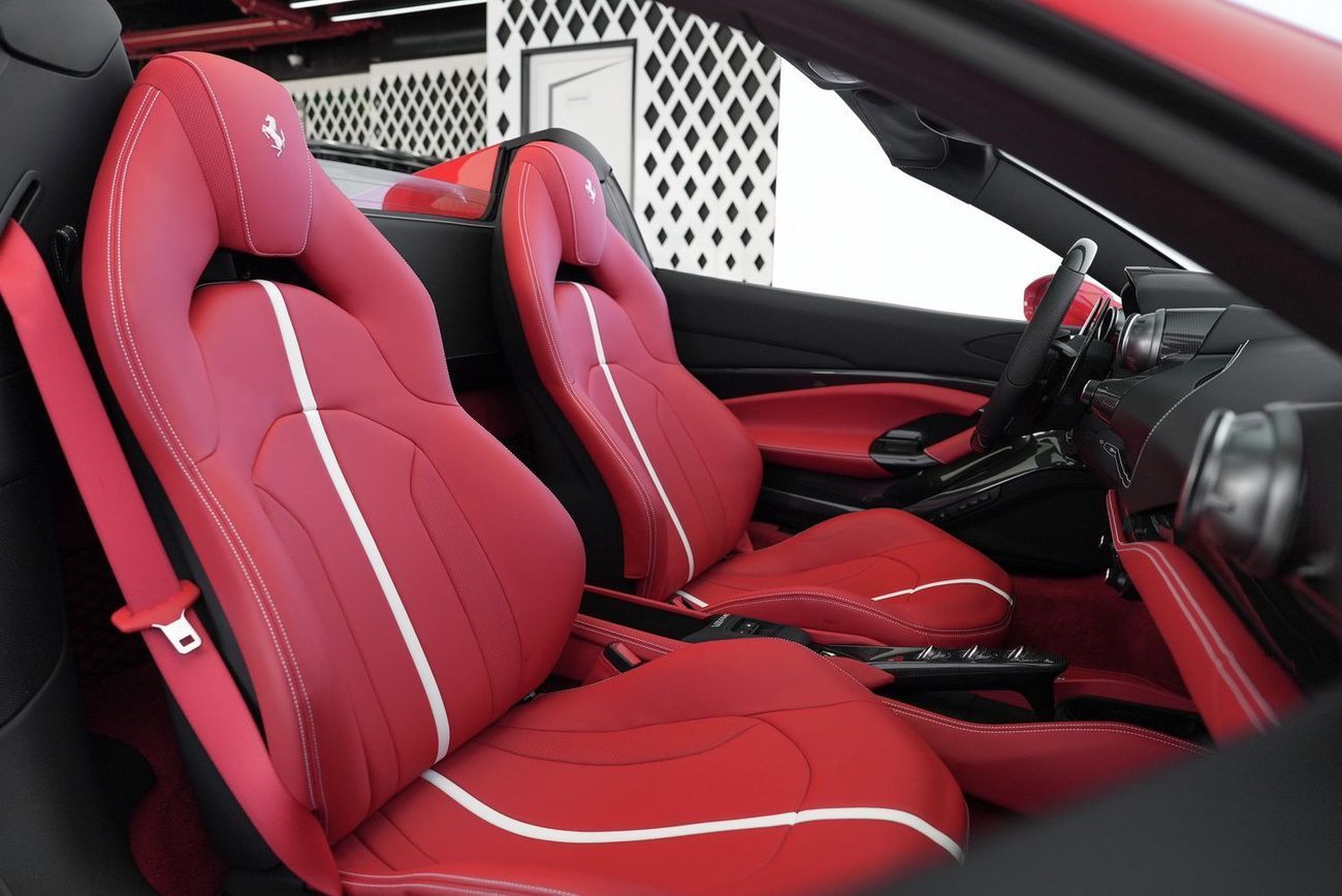 Ferrari F8 Spider 3.9T V8