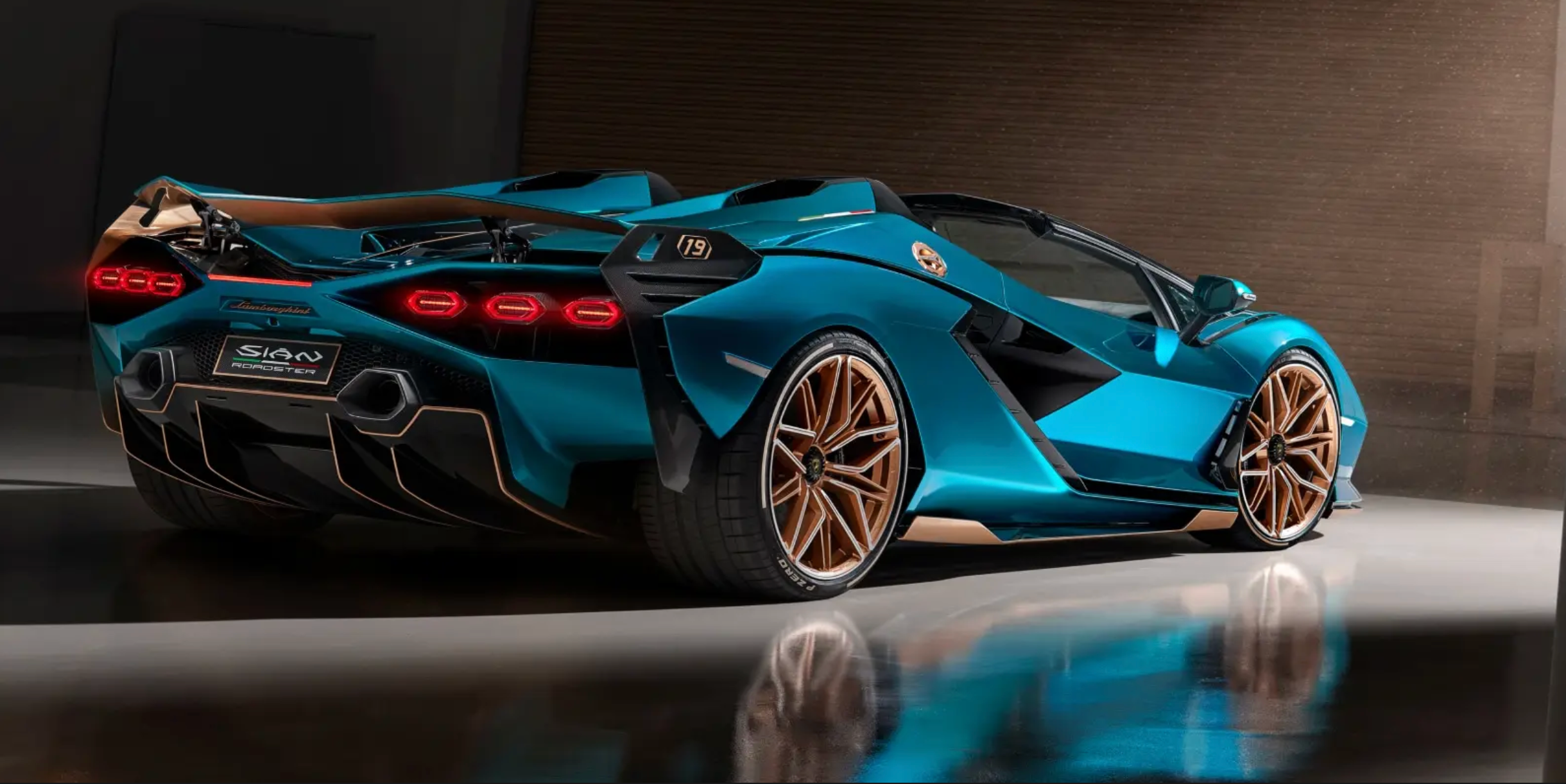 Lamborghini Sian Roadster exterior - Rear Side