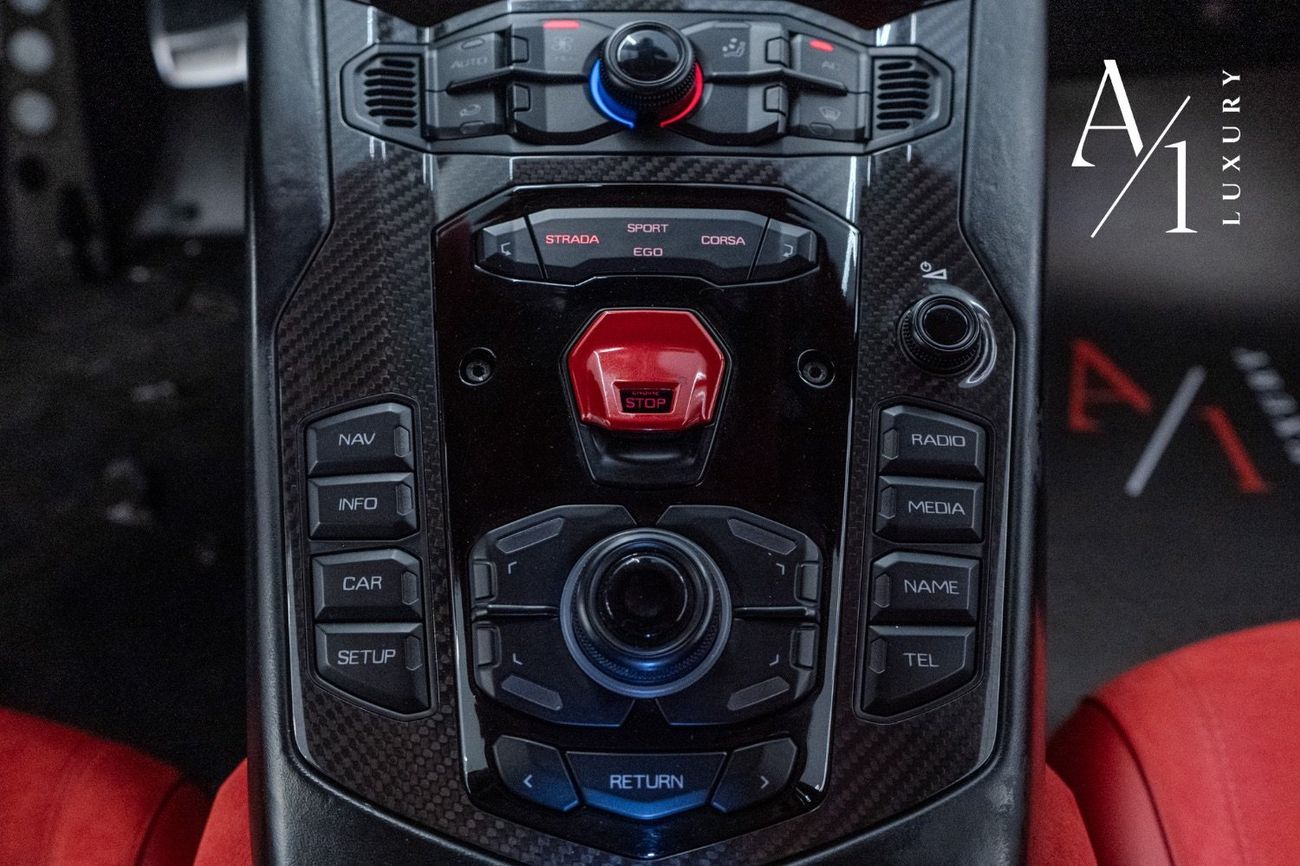 Lamborghini Aventador SVJ 6.5L V12 2021 Lamborghini SVJ Edition ( 1 di 900 ) Carbon Fibre Package, Excellent Condition, Eu