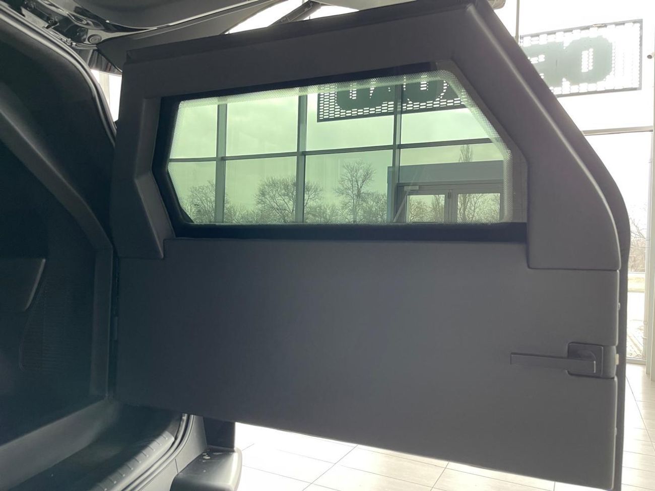 لكزس LX 500 Armored Vehicle B7+