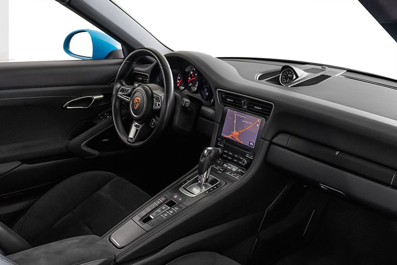 بورش 911 Carrera GTS 3.0L (450 HP) Coupe