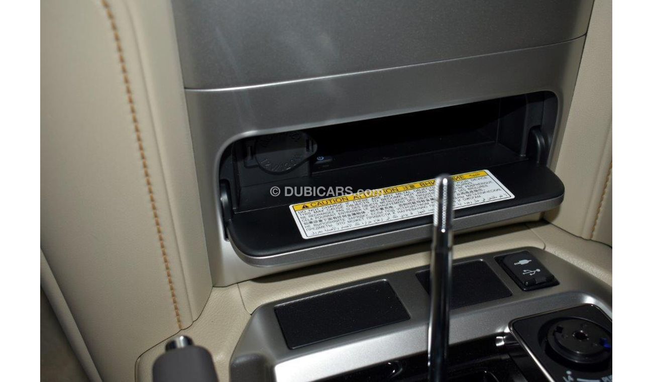 Toyota Land Cruiser 200 GXR 4.5L DIESEL AUTOMATIC