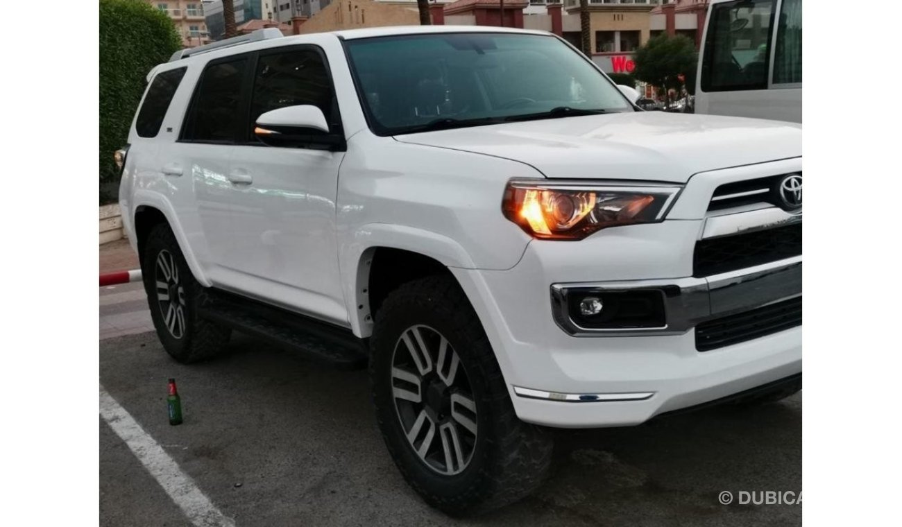 Used Toyota 4Runner 2017 Toyota 4Runner 2017 for sale in Sharjah 547206