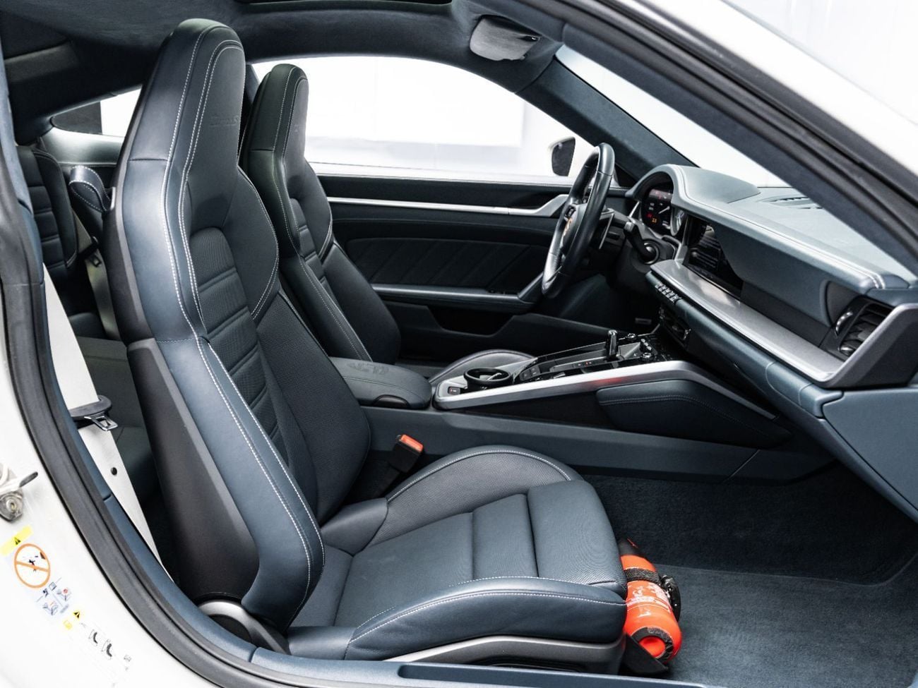 بورش 911 2022 Porsche Turbo S, 3.8L F6, 4WD, 640 bhp, 8 Speed Automatic (PDK)