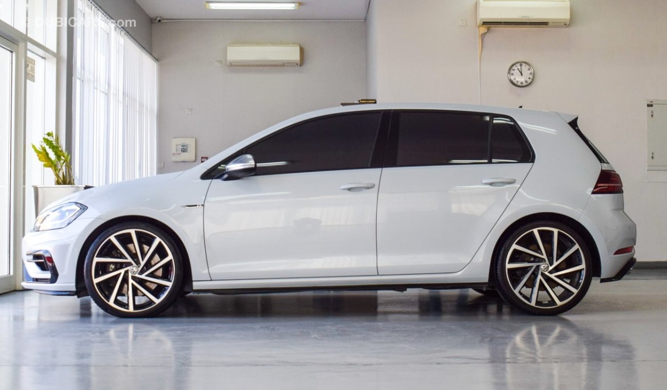 Volkswagen Golf R 4MOTION