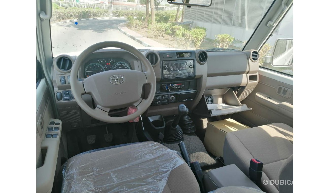 Toyota Land Cruiser Hard Top Hard Top LX V8