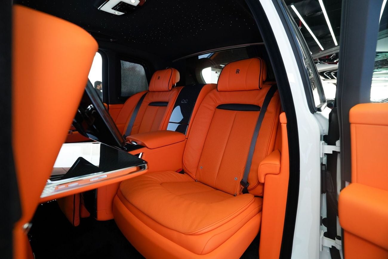 Rolls Royce Cullinan BLACK BADGE