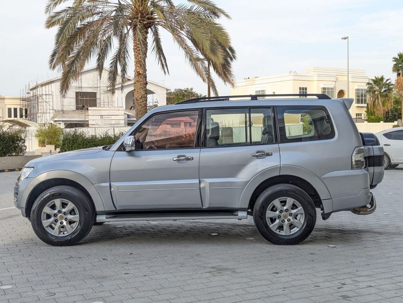 Mitsubishi Pajero GLS HIGHLINE