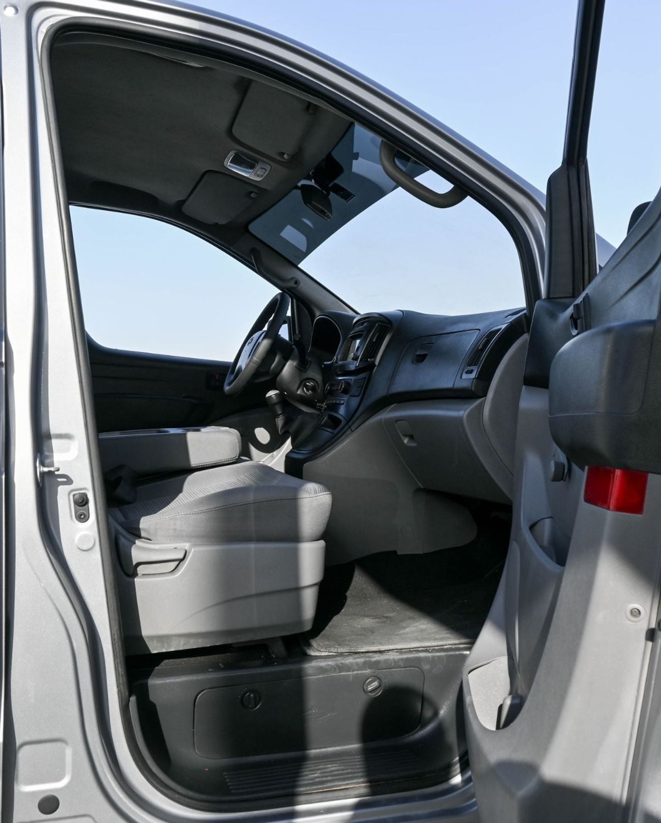Hyundai H-1 Hyundai H1 Van Diesel , 2019 Korean, accident-free, in excellent condition