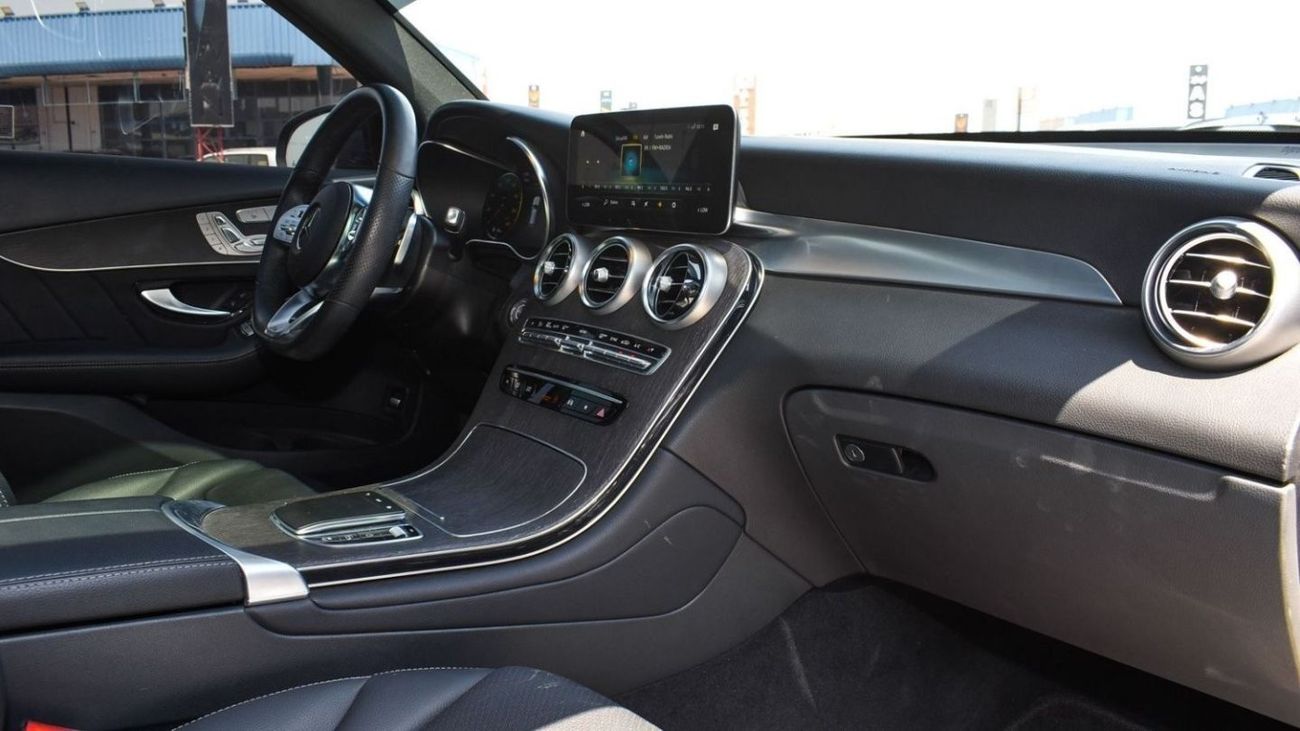 Mercedes-Benz GLC 300 4MATIC MERCEDES GLC300 AMG / 2022 / USA