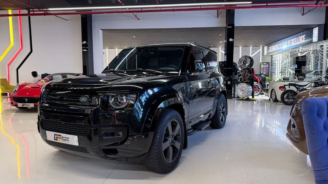 لاند روفر ديفندر P400 90 HSE 3.0L (5 Seater) 2022 Defender 90 V6 / GCC / ALTayyer Warranty