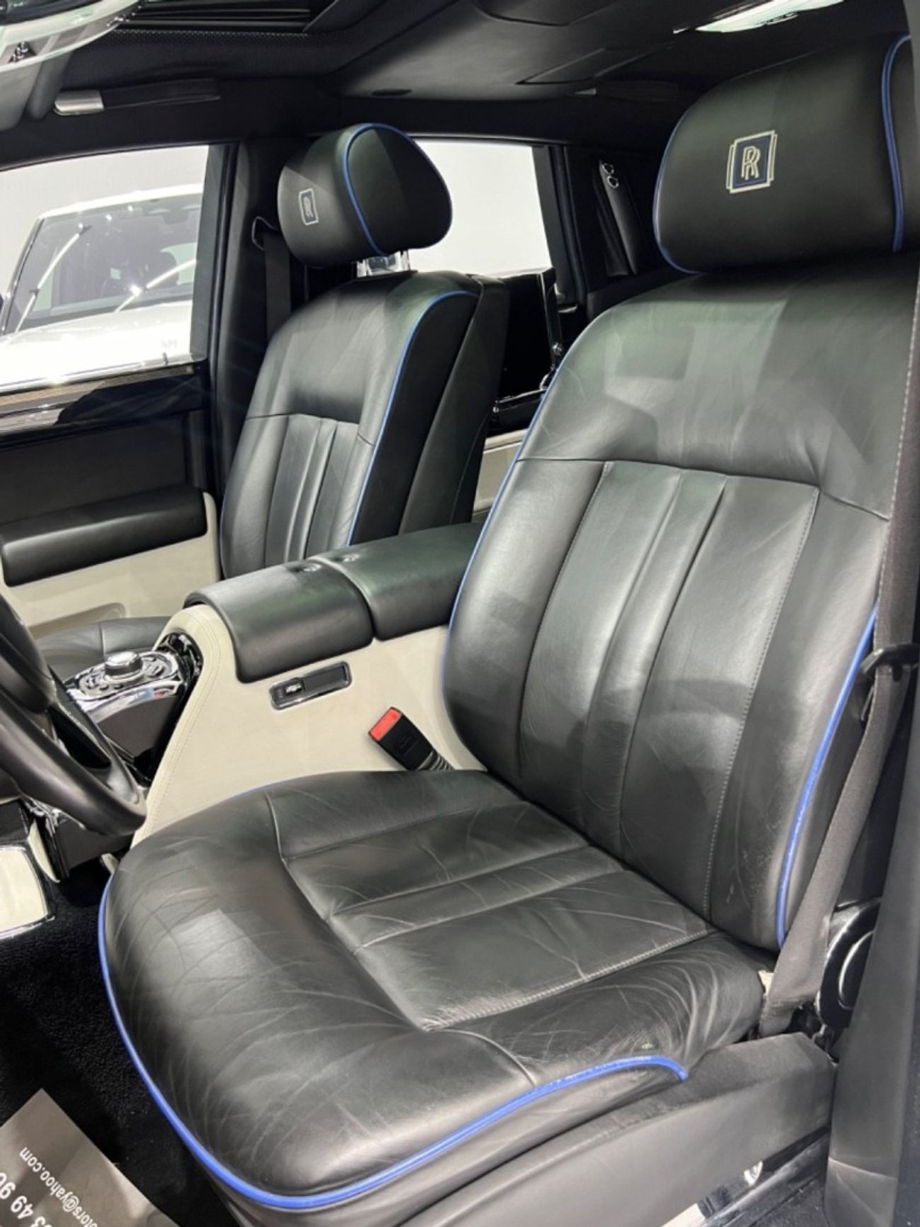 Rolls Royce Phantom Std 6.8L Sedan