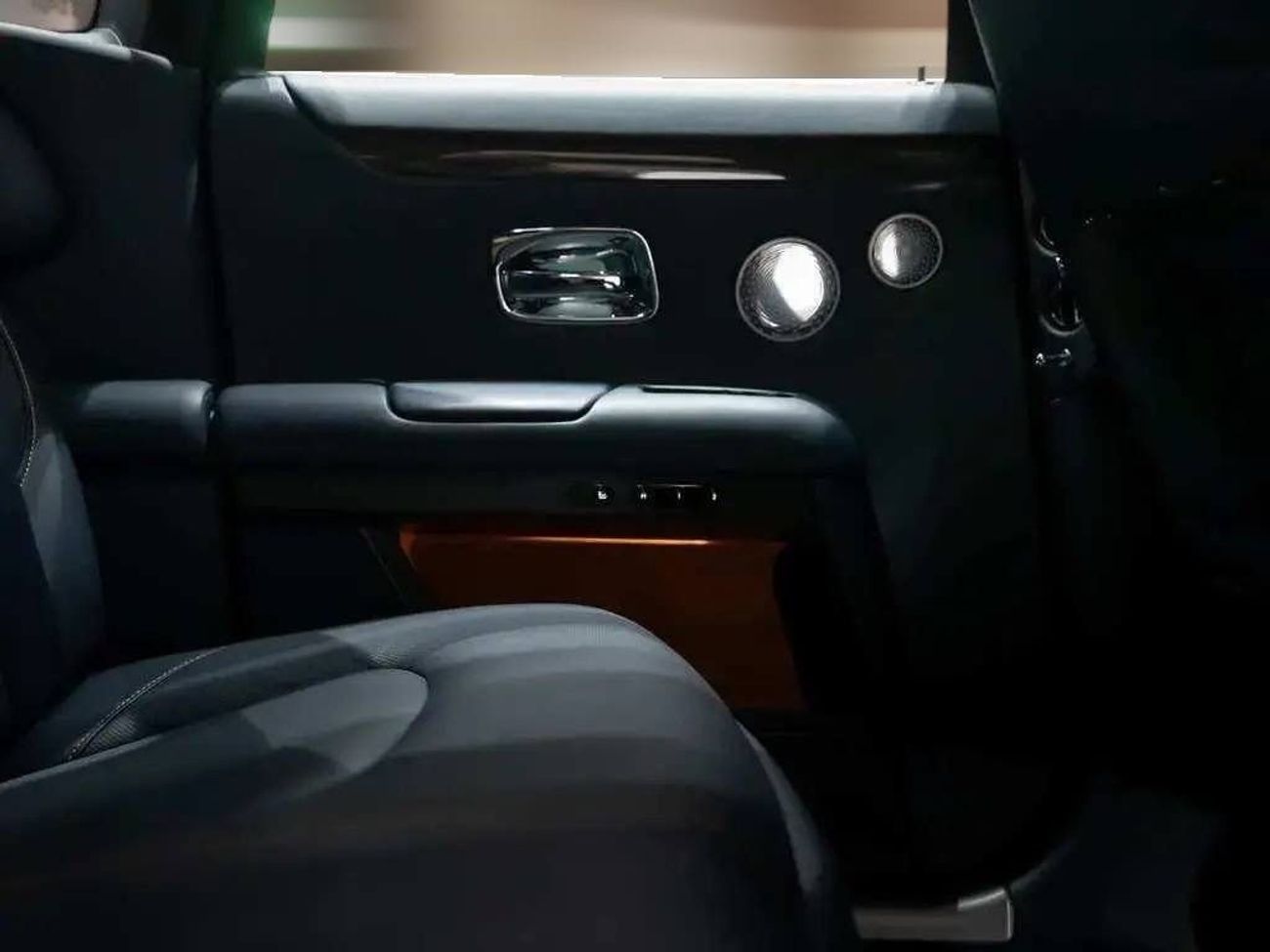 Rolls-Royce Ghost Black Badge 6.75T Short Wheelbase