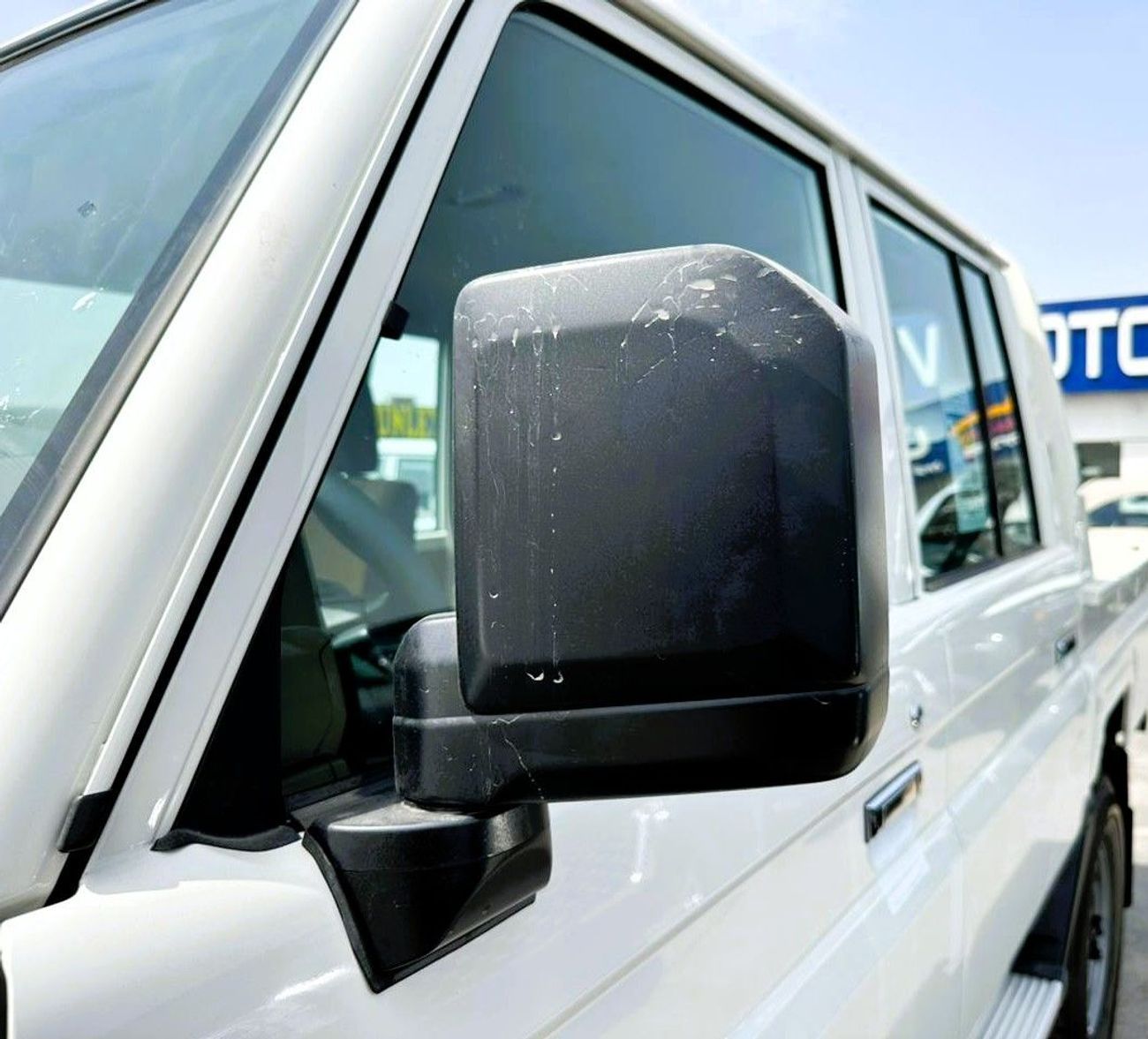 تويوتا لاند كروزر بيك آب Toyota LC Pickup 4WD 2.8L 2025 AT DC White Diesel (Export Only)