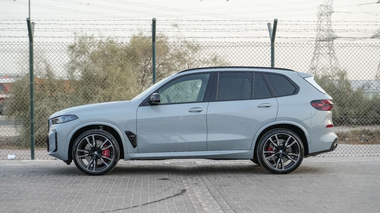 BMW X5 M60i V8 M-SPORT + 2026 MY EXPORT PRICE