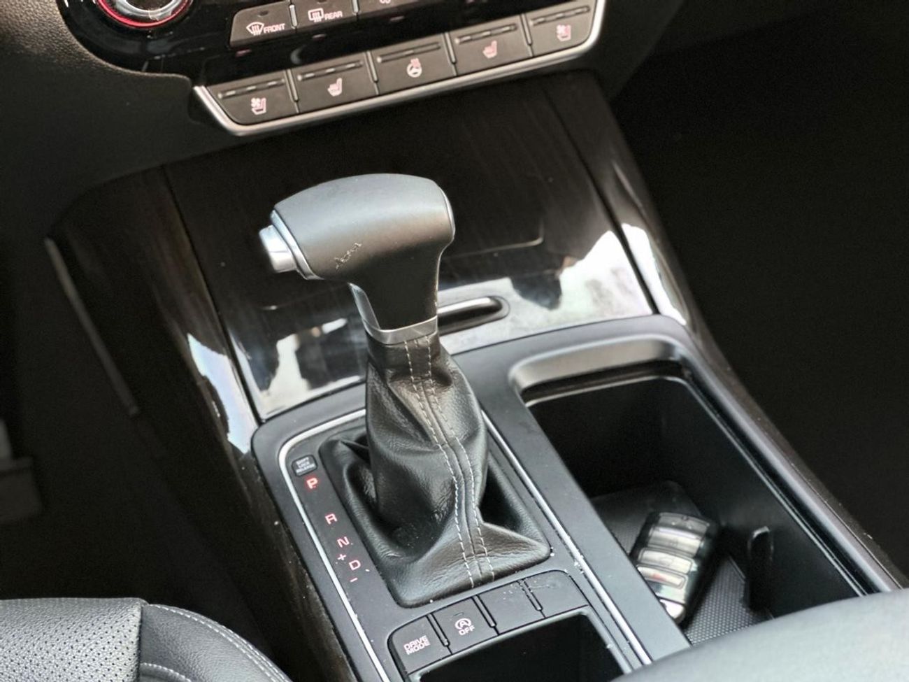 كيا سورينتو LX