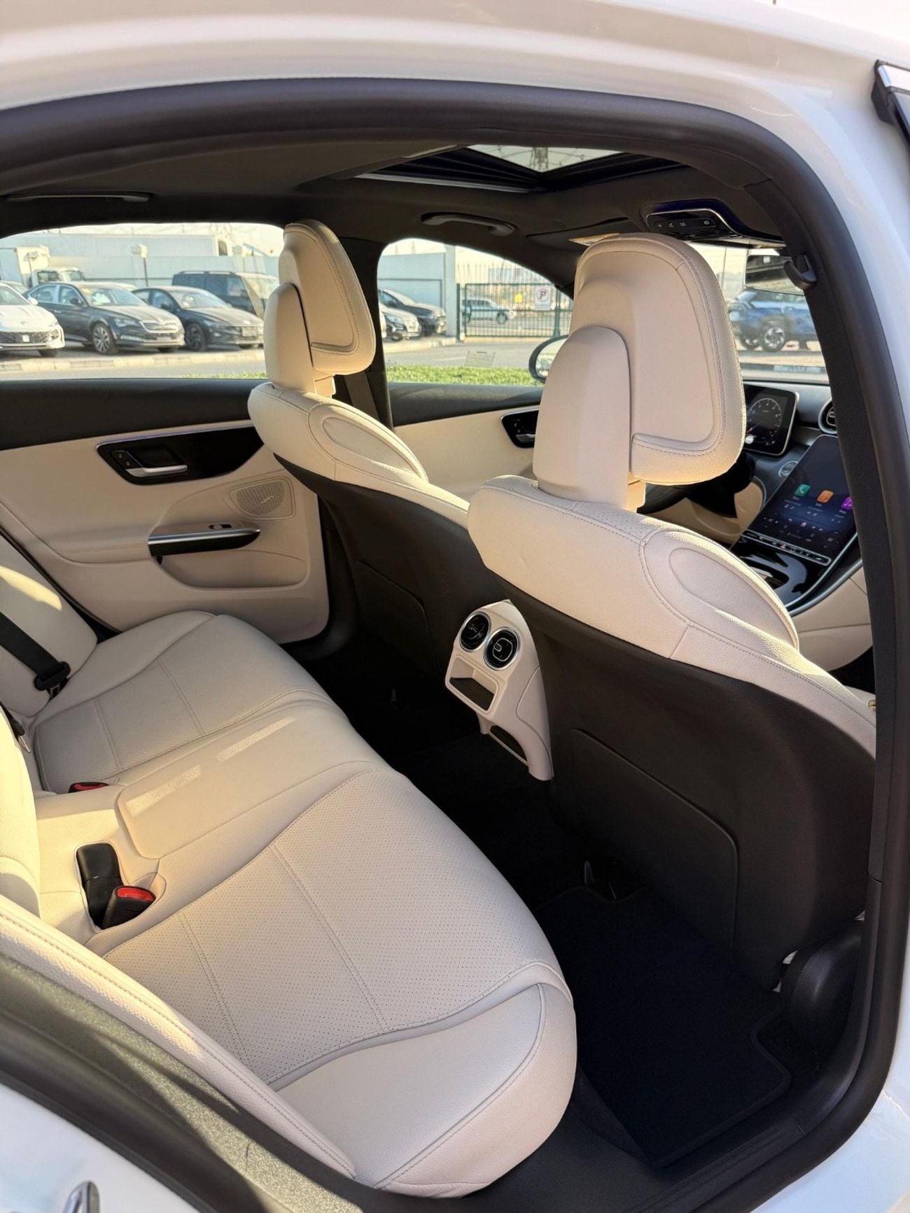 Mercedes Benz C300 STD C 300 2025 premium