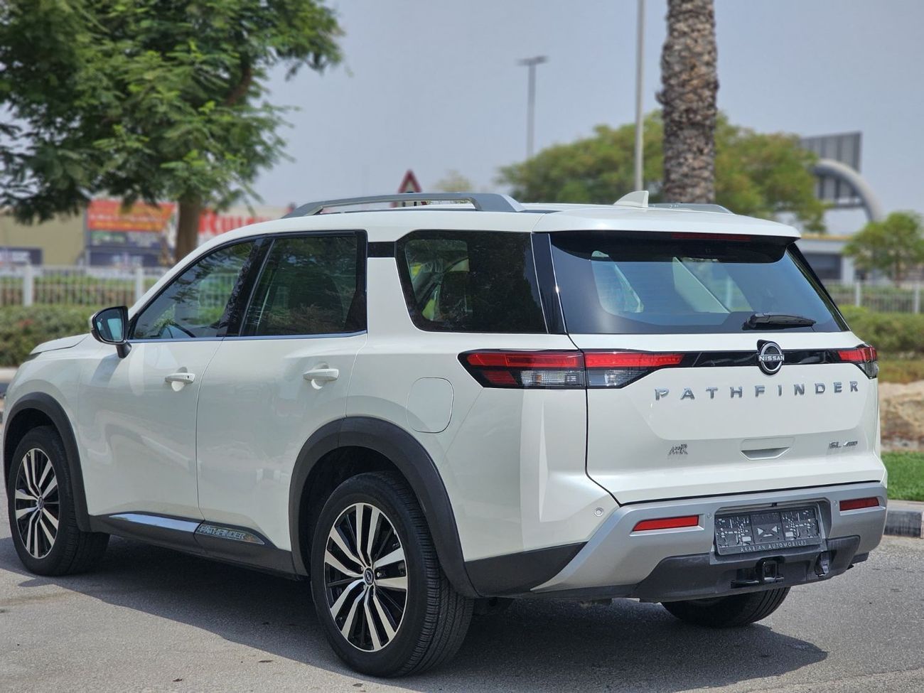 Nissan Pathfinder 3.5L SL 4WD