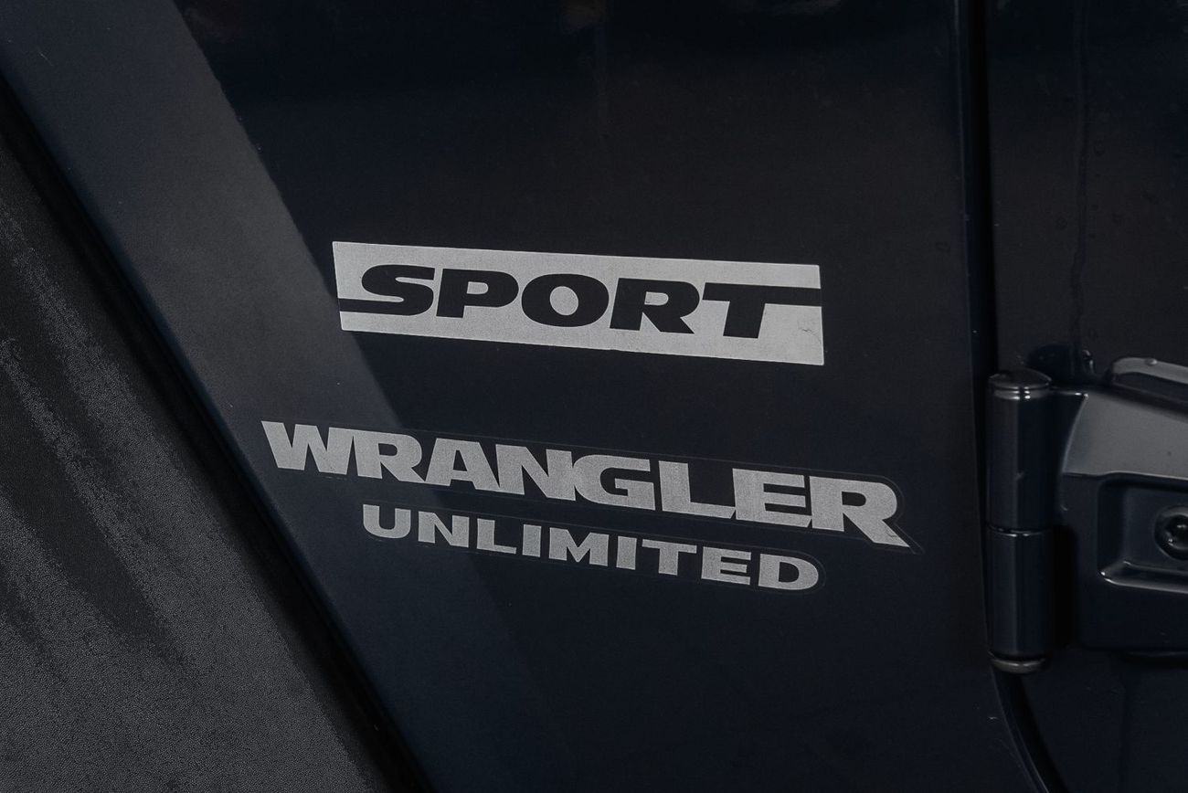Jeep Wrangler Unlimited Sport 3.6L A/T
