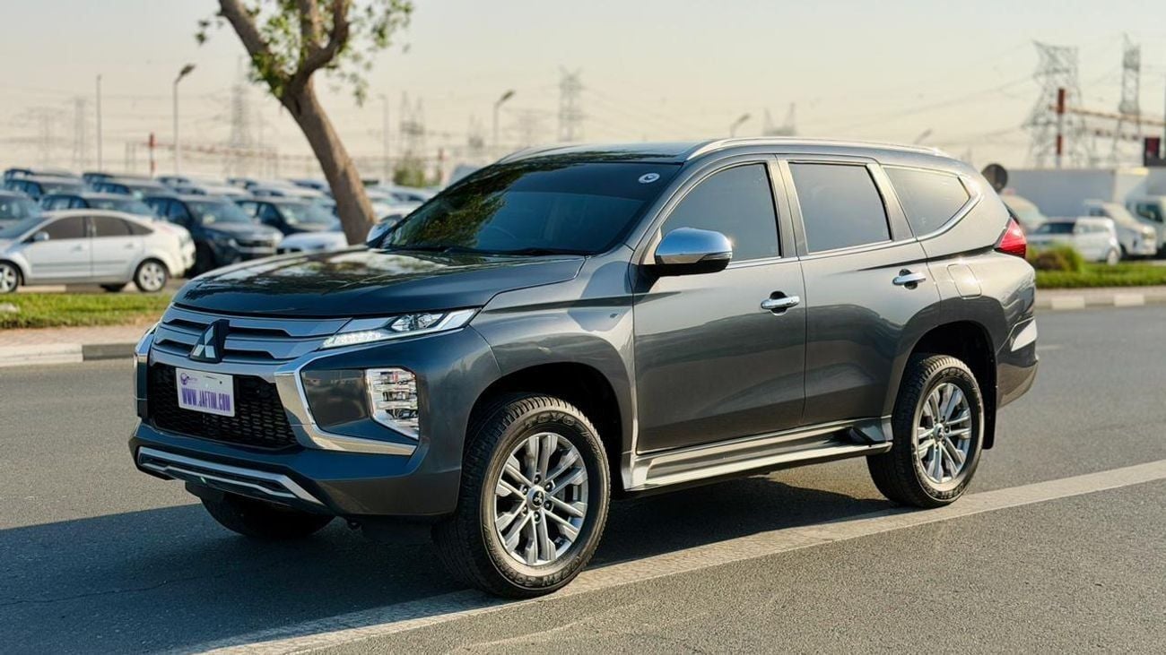 ميتسوبيشي مونتيرو 2024 | 2.4 L DIESEL | AUTOMATIC TRANSMISSION | RIGHT-HAND-DRIVE | PUSH START ENGINE | DIGITAL AC