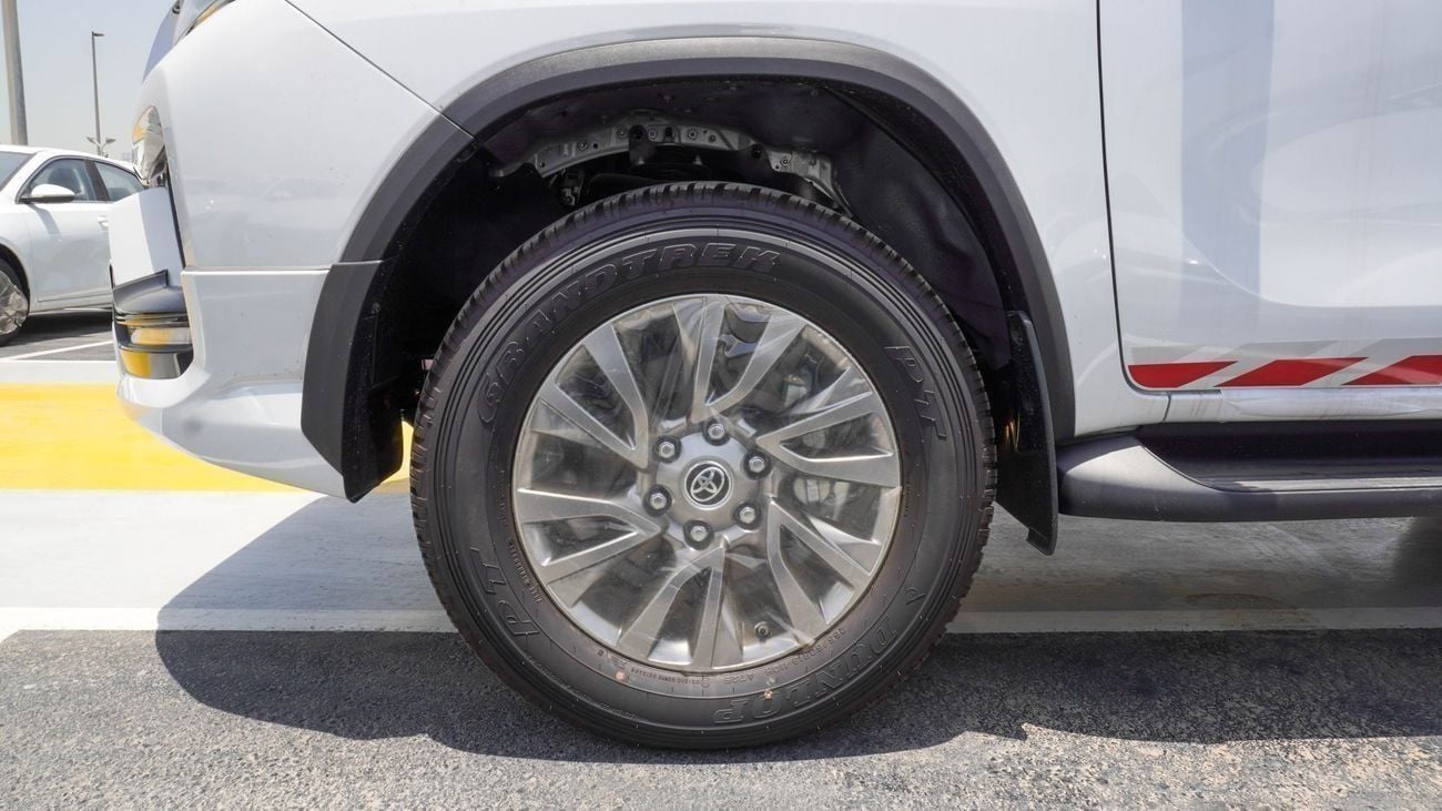 Toyota Fortuner SR5 Plus 4.0L