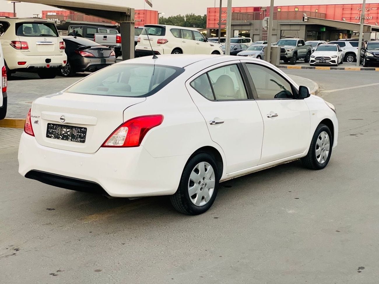 Nissan Sunny SV