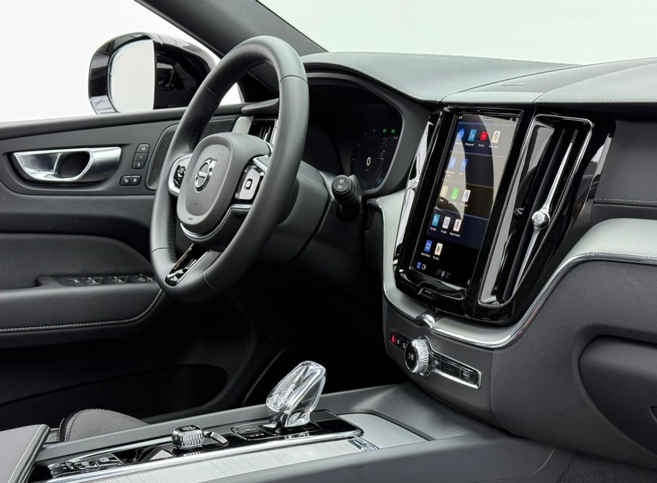 فولفو XC 60 2.0T B5 MHEV R Design (AWD) 2023 Volvo XC60 B5 Dark Edition, Warranty Till 31-05-2026, Service Inclu