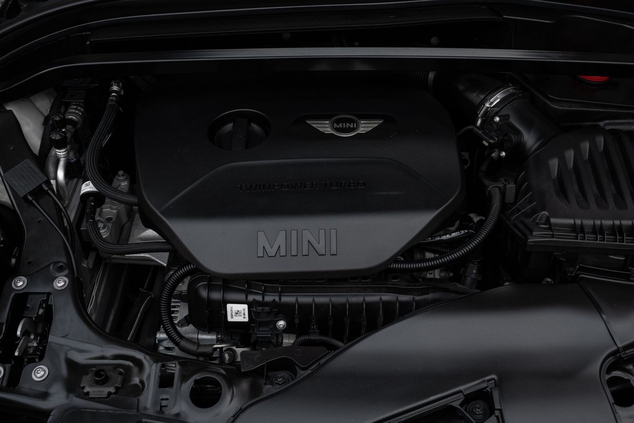 Mini Countryman Countryman | 1,273 P.M | 0% Downpayment | Warranty | Low KM