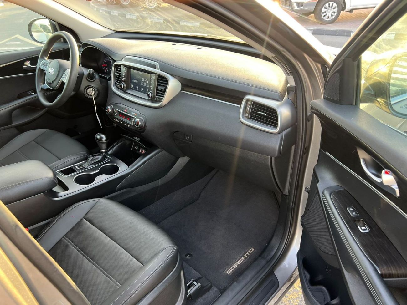 Kia Sportage 2019 Kia Spotage Mid Option  3.3L V6 - Rear Camera - AWD 4x4 - Leather Seat - Electric Seat -