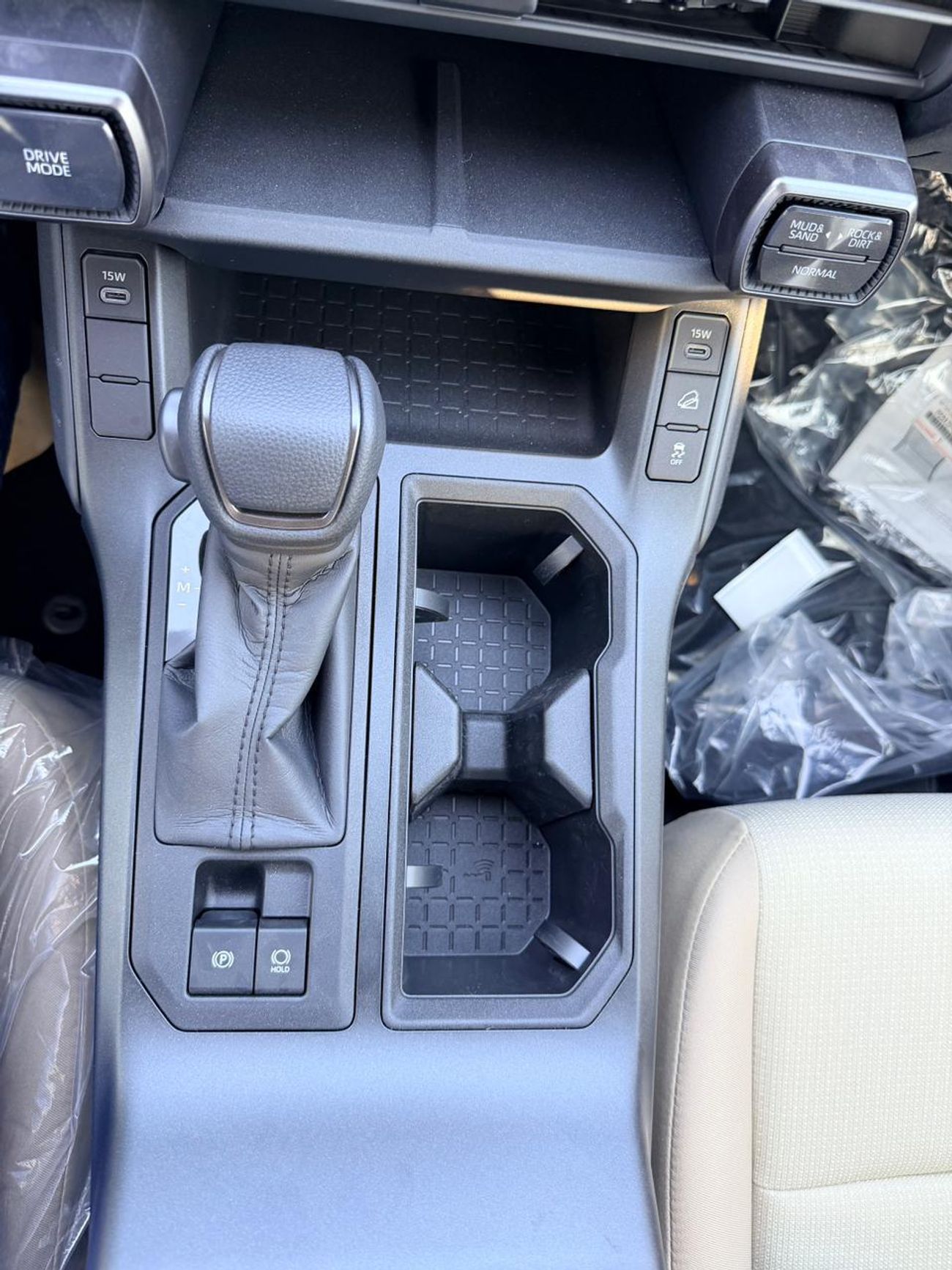 تويوتا راف ٤ EXR 2.0L AWD 5 DOOR
