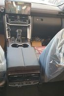 Toyota Land Cruiser LC300 4.0L VXR