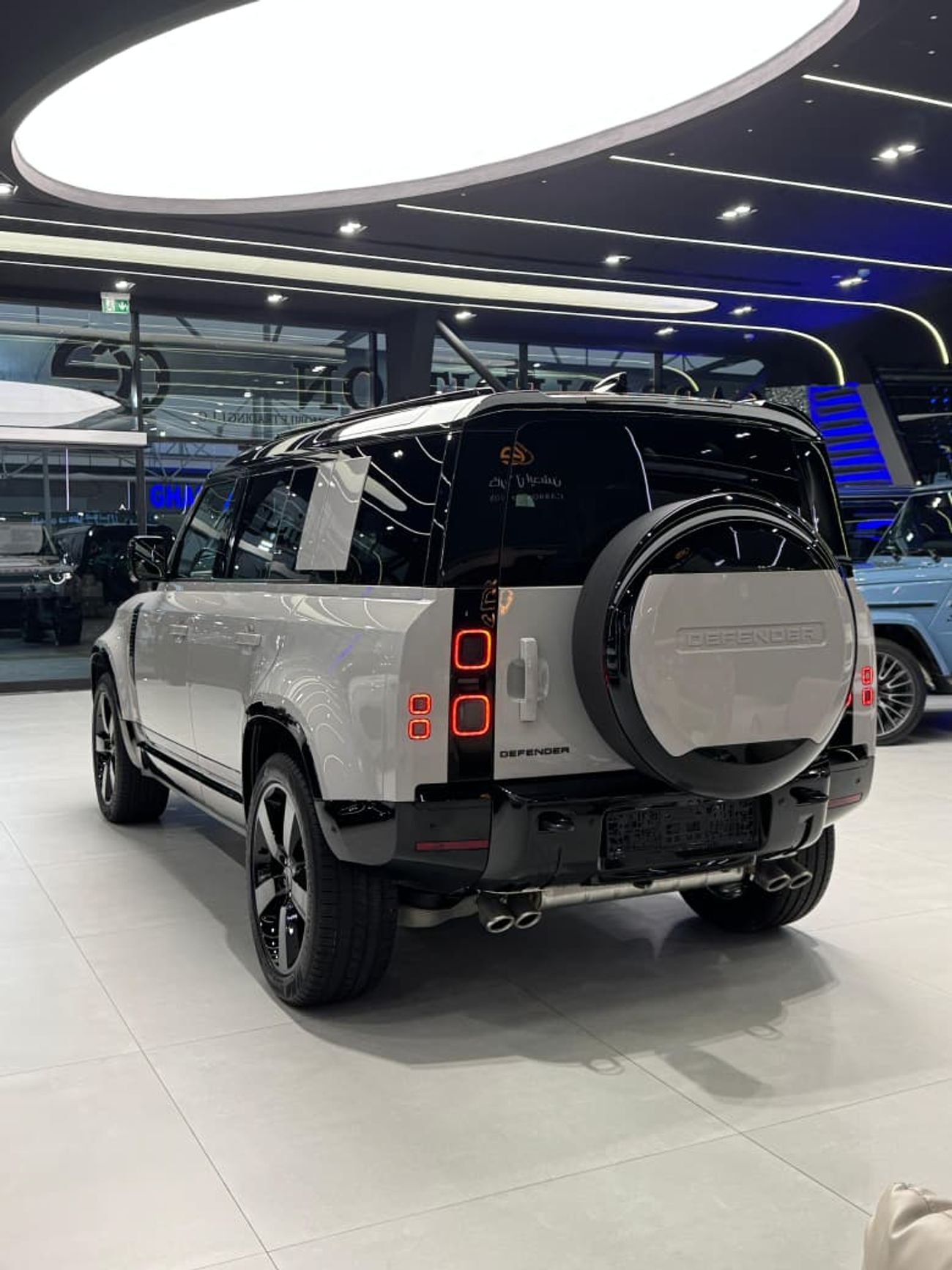 Land Rover Defender LAND ROVER DEFENDER V8 2026