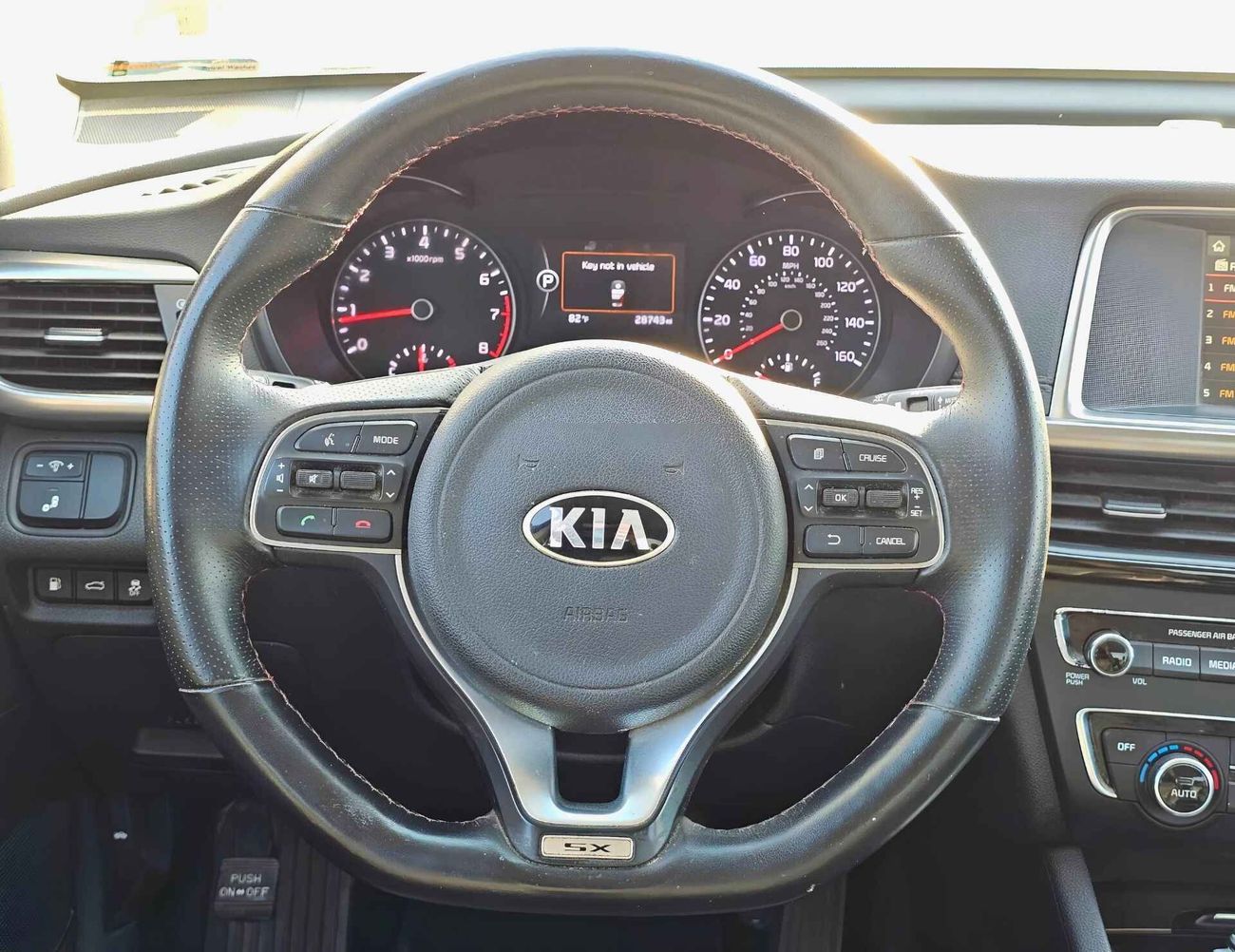 كيا أوبتيما SX/FULL OPTION/TURBO 2.0L V4 / EXPORT ONLY/LOT#14401