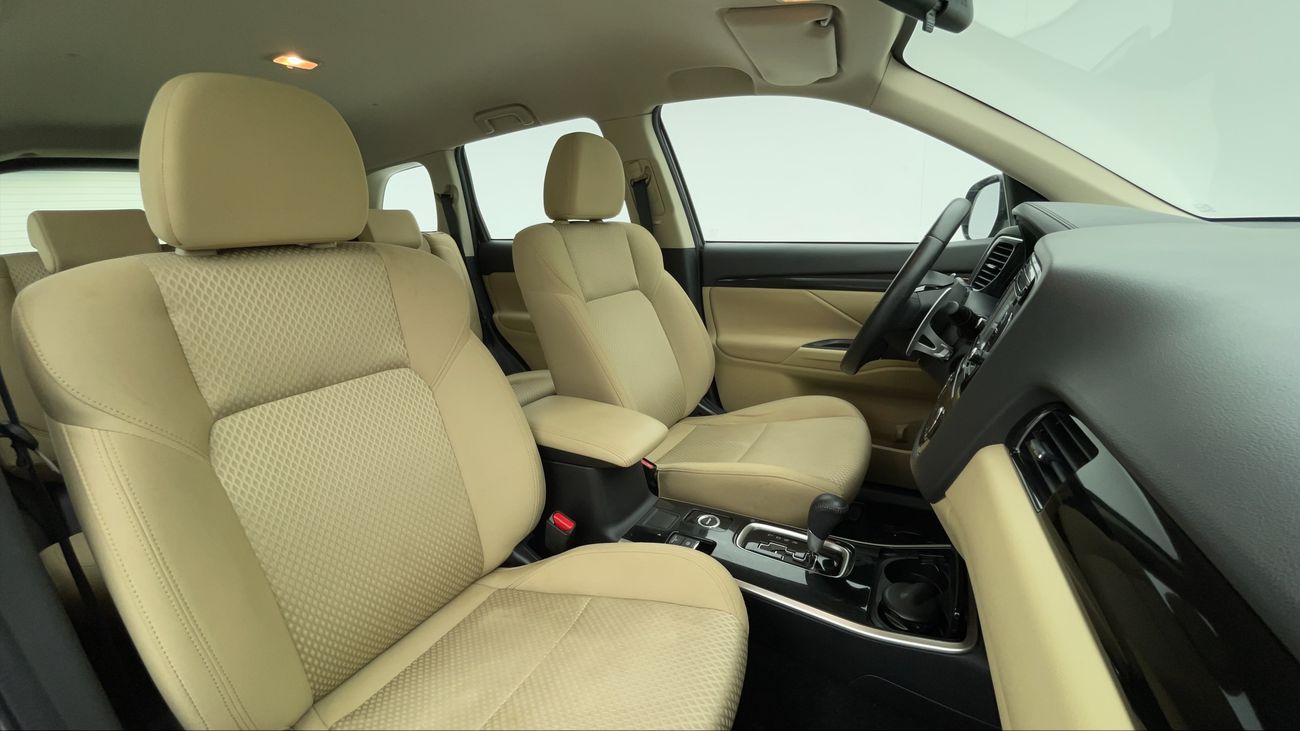 Mitsubishi Outlander GLX LOWLINE 2.4 | Zero Down Payment | Free Home Test Drive