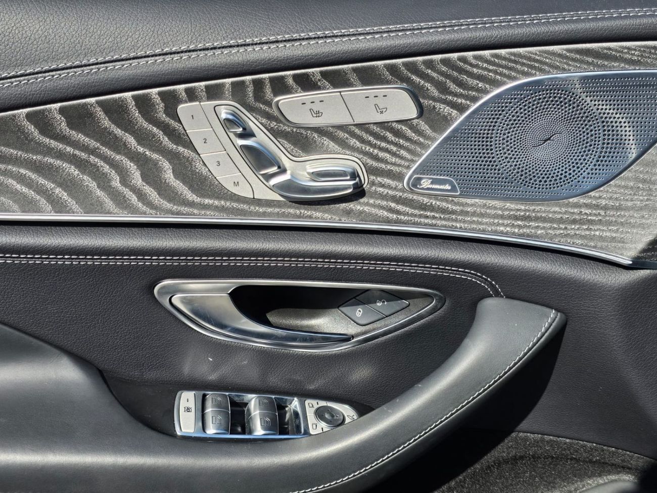 مرسيدس بنز CLS 450 Premium 3.0L (389 HP)