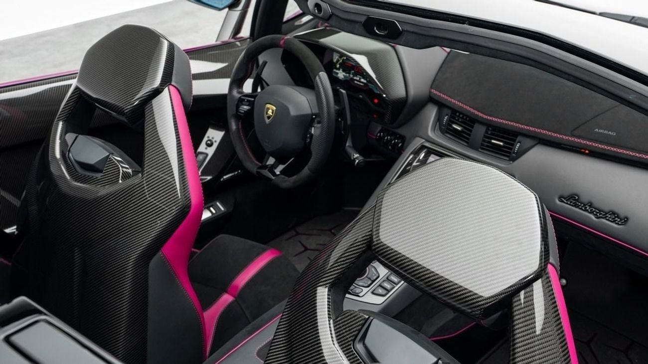 Lamborghini Aventador SVJ Roadster - 2021 - GCC Specs