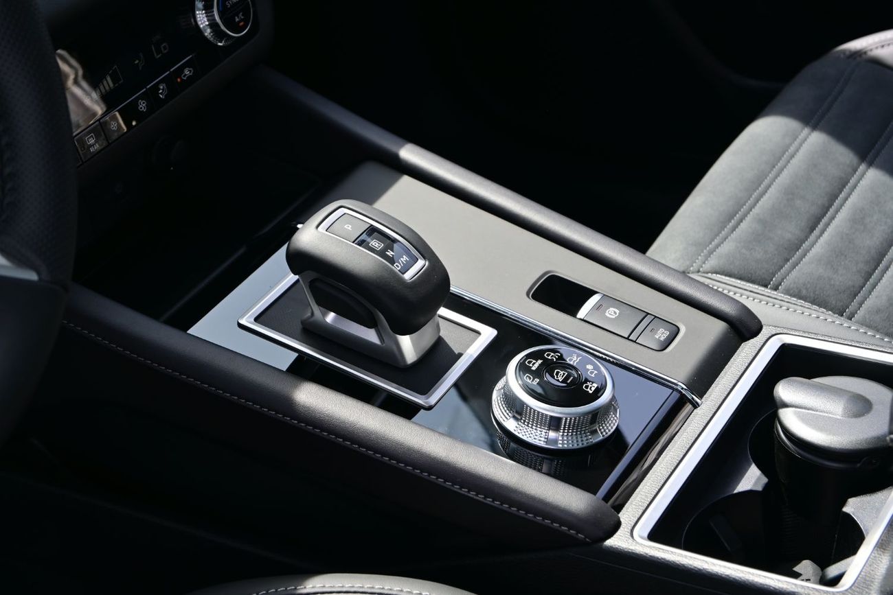 Mitsubishi Outlander Mitsubishi Outlander Hi-Line Plus 2.5L Petrol 4WD, Model 2025, Color White