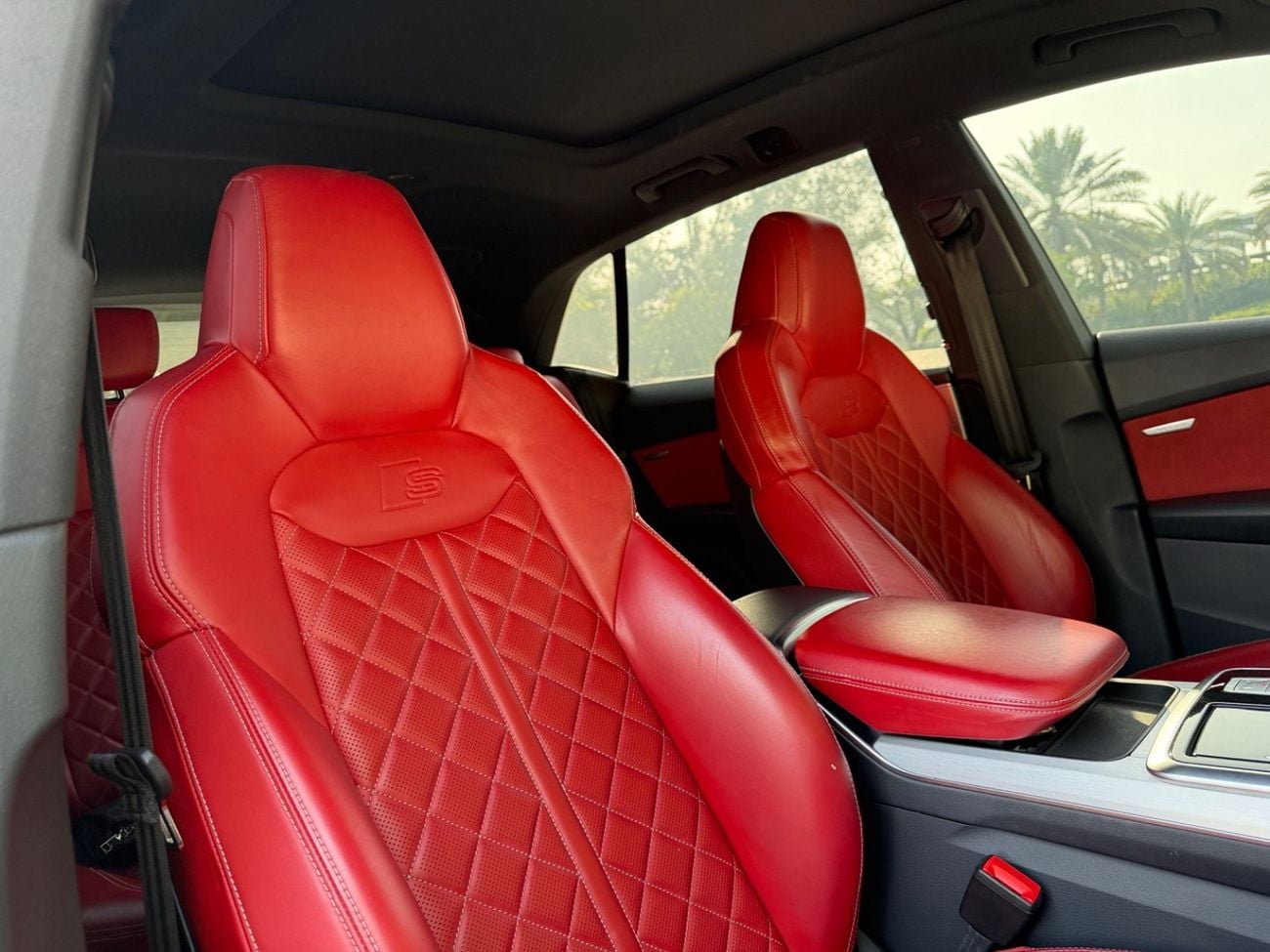 Audi Q8 55 TFSI S-LINE LUXURY